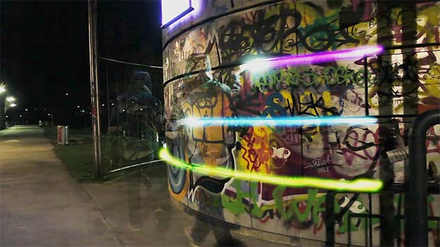 glowing_streetart_01