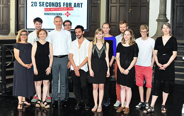 glowing_streetart_03